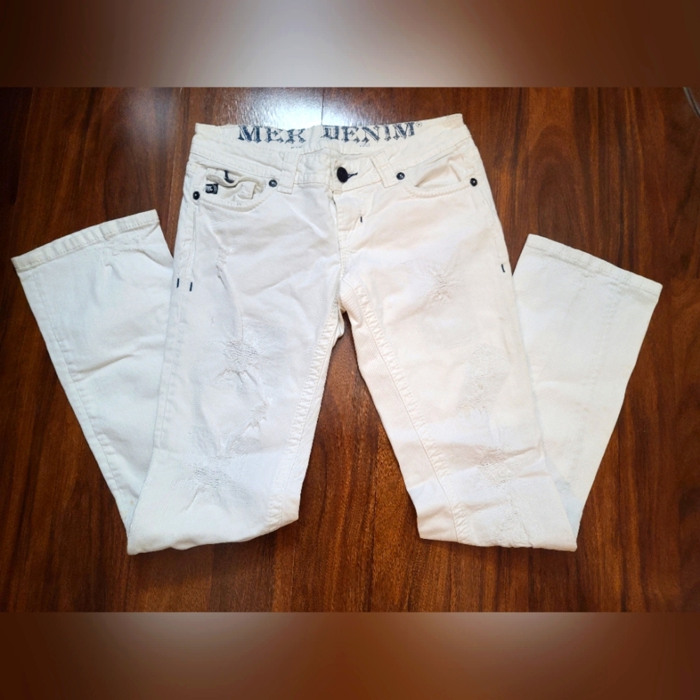 Size 26 White MEK Jeans